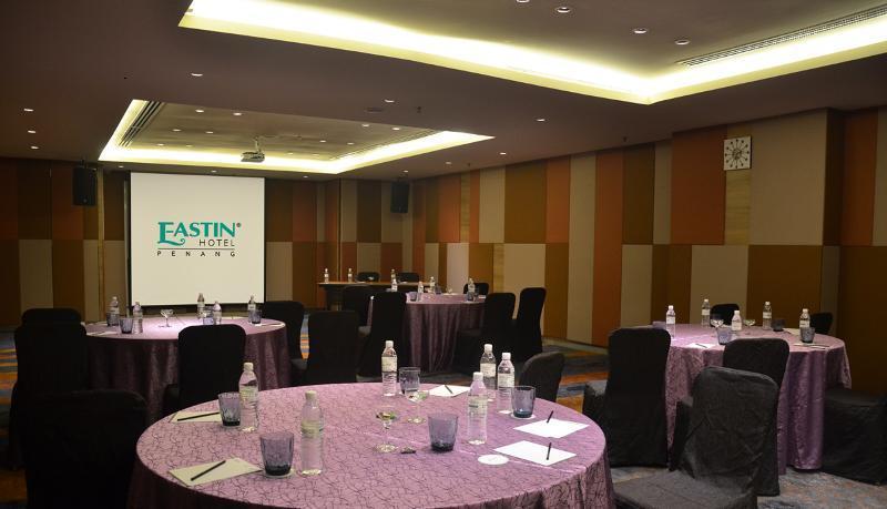 Eastin Hotel Penang Sungai Dua Bukit Bagian luar foto